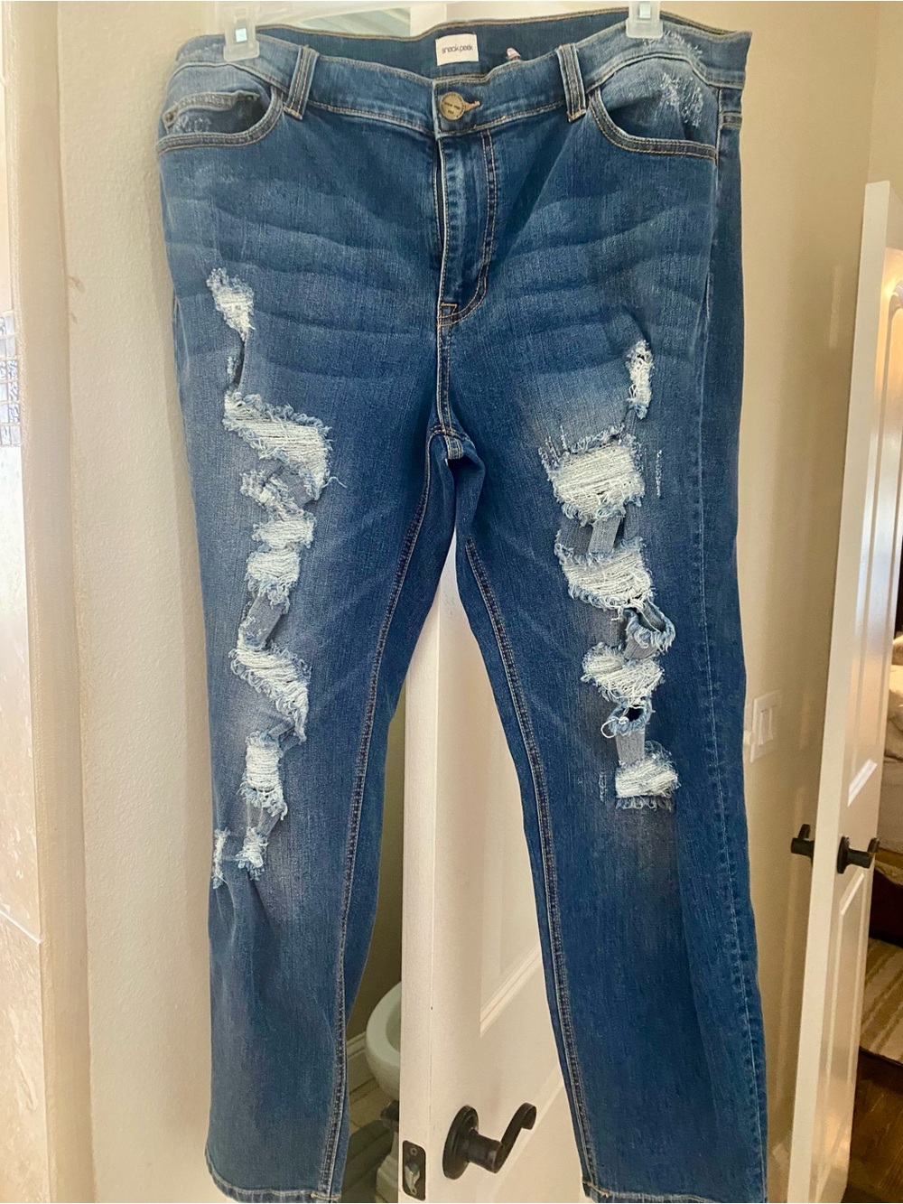 Distressed Medium Blue Women’s Jeans - NWT Never worn